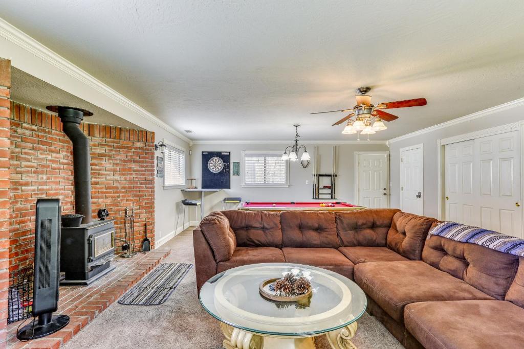 Oakhurst Vacation Rental Near Hiking and Bass Lake! photo 4