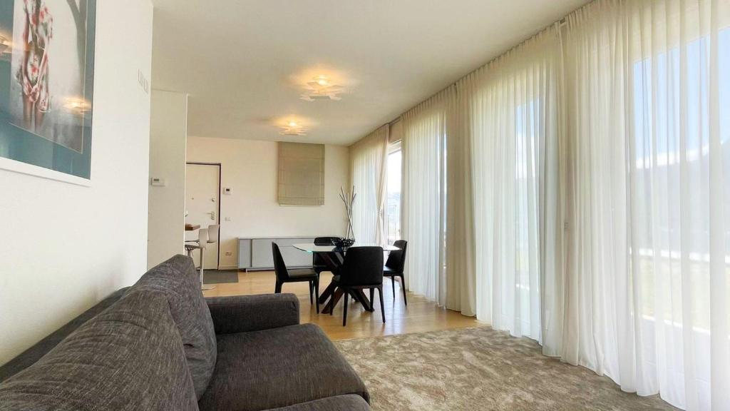 LAKE VIEW APARTMENT photo 4