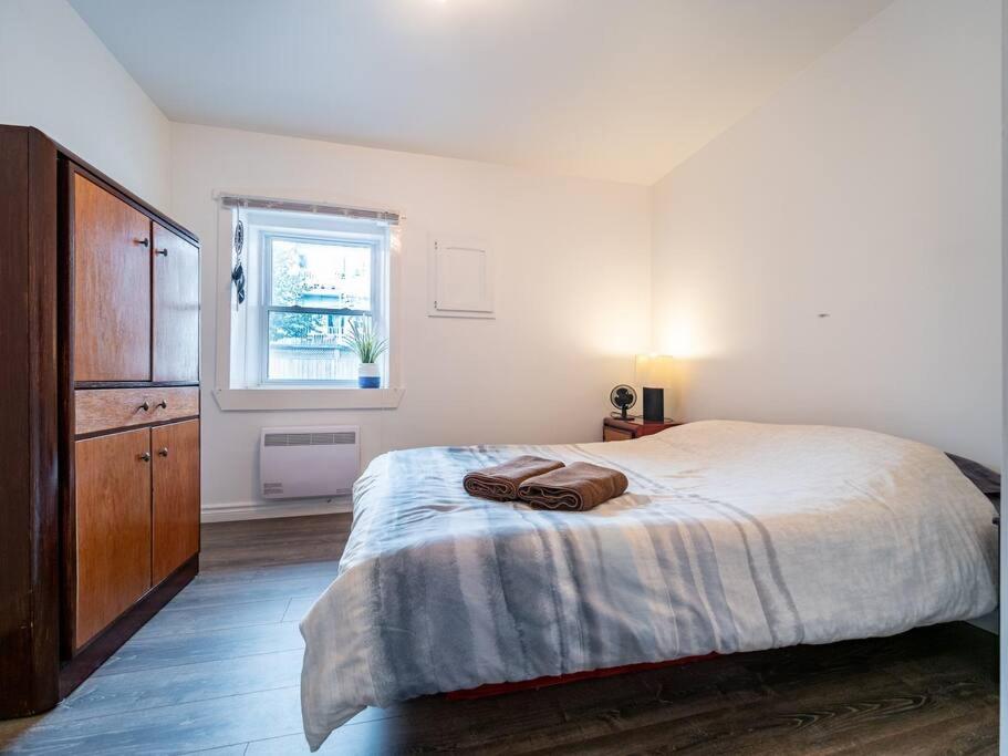 QUEBEC CITY DOWNTOWN CONDO (PARKING INCLUDED) photo 3