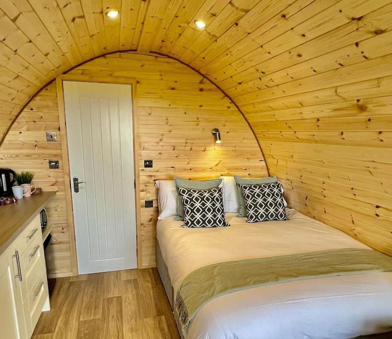 Plumgrove Pod Easkey photo 3