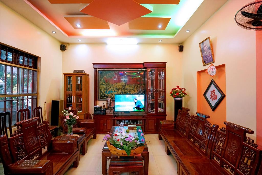 Viet Nhat Hotel