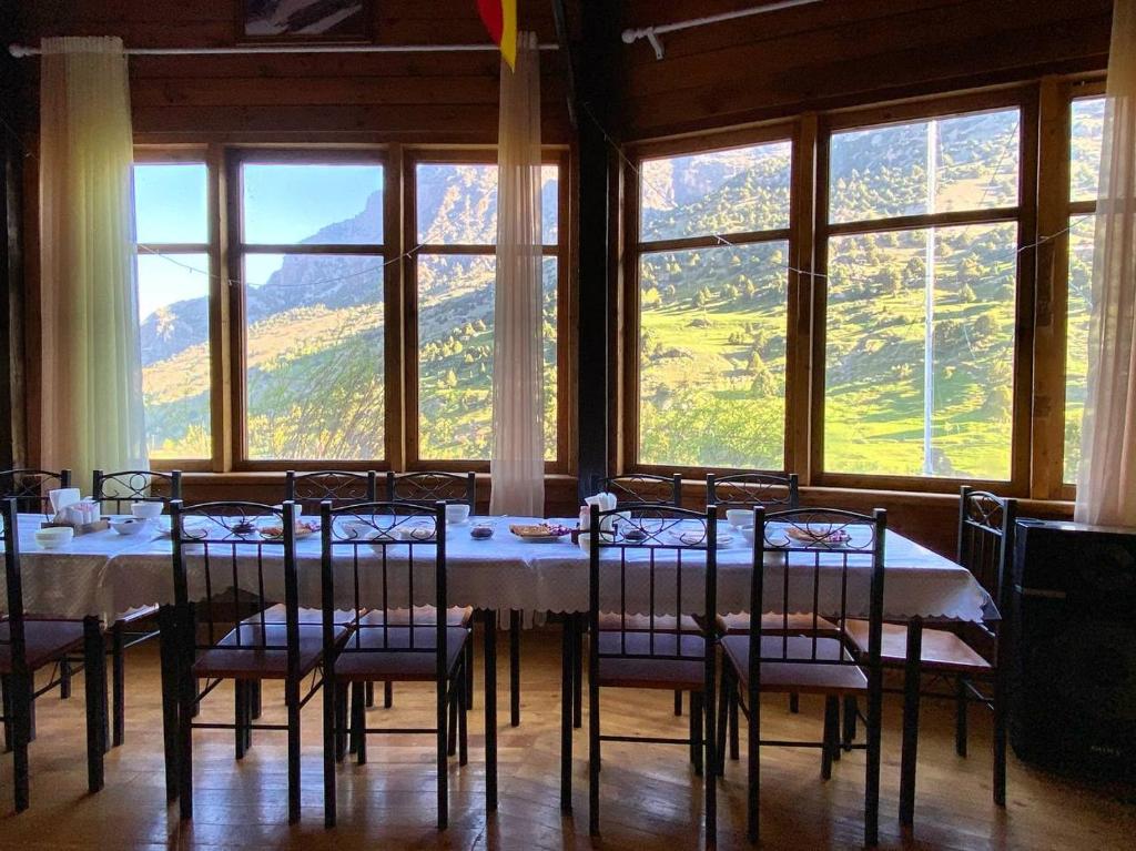 Mountain Base ARTUCH photo 3