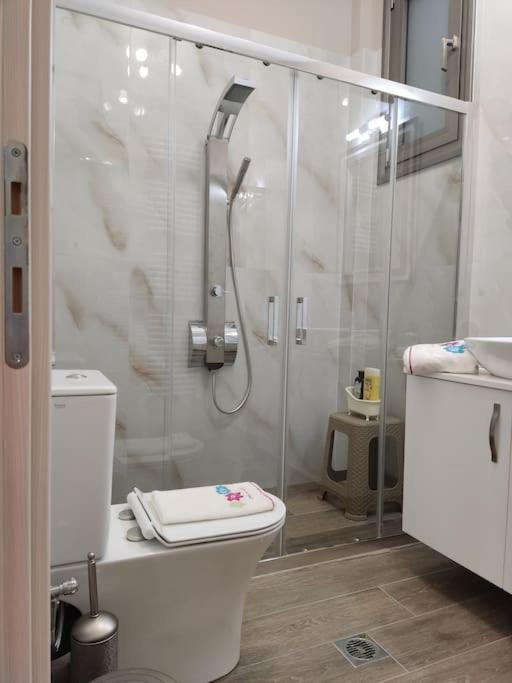 Ebony and Ivory Suites photo 4