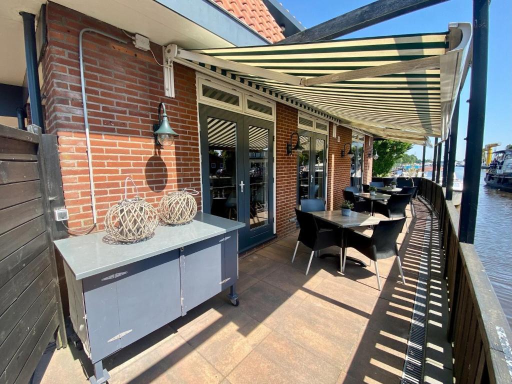 Unique Holiday Home with Terrace Barbecue Garden Furniture photo 4