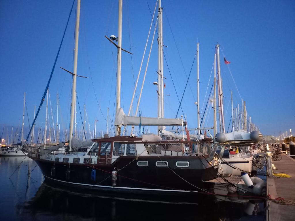 Excelente Velero Clásico en Valencia