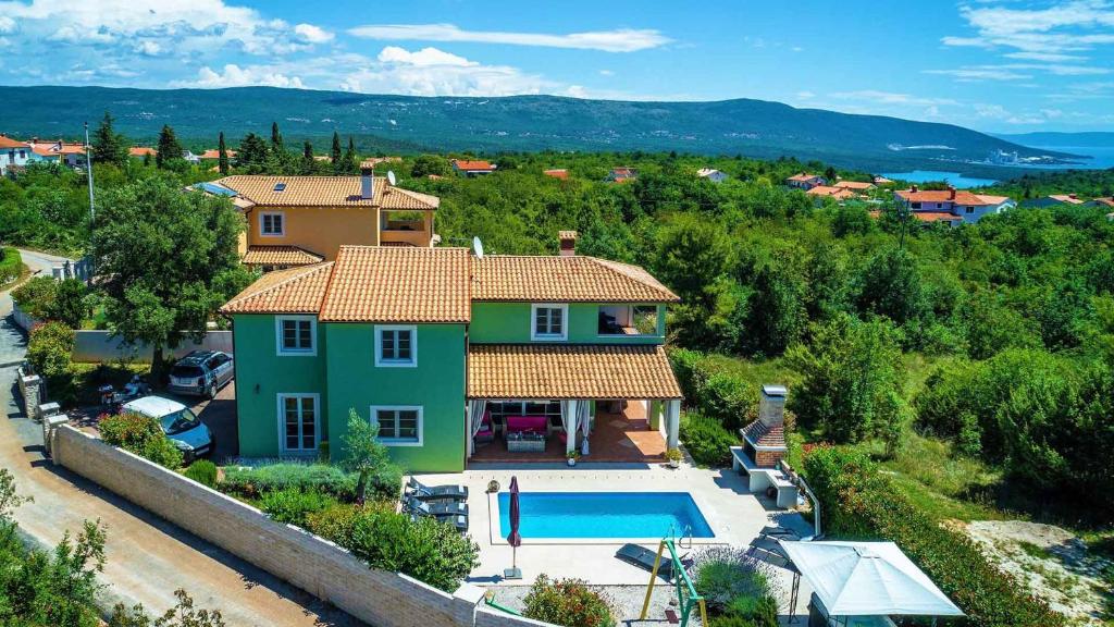 Beautiful poolside villa in Rakalj photo 1