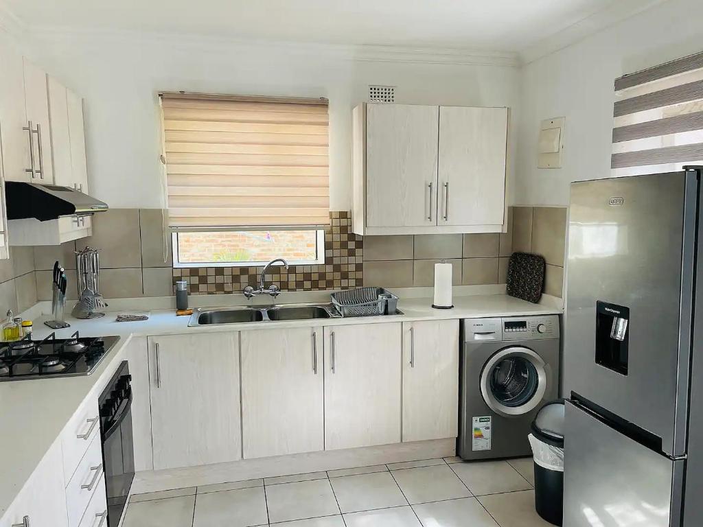 Mellow 2 bedroomed cottage - 2083 photo 3