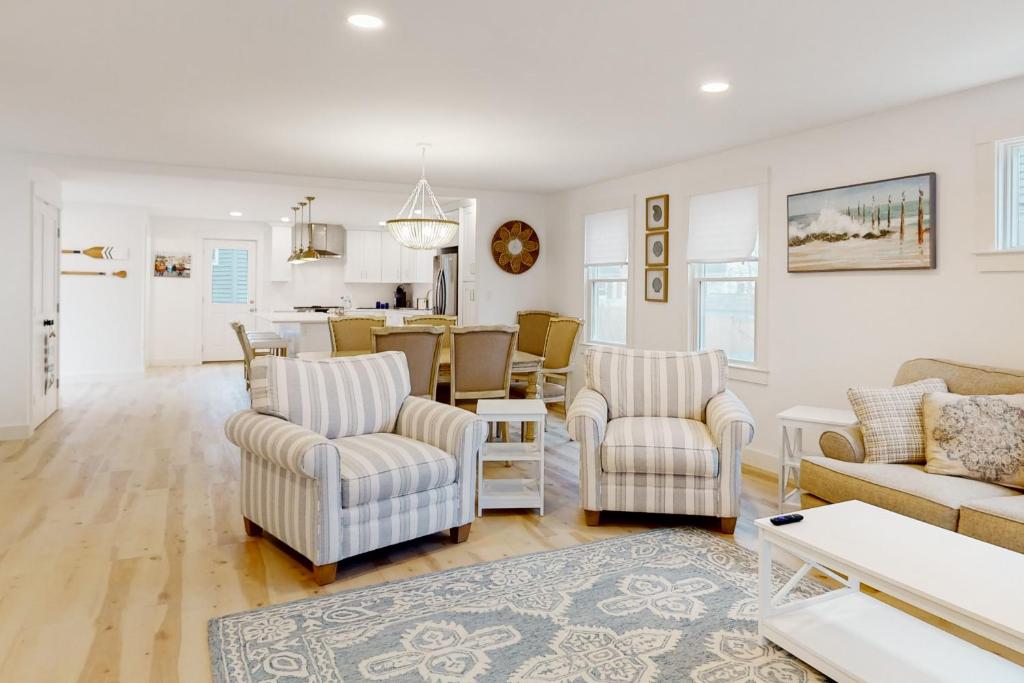 Beau's Beach House photo 3