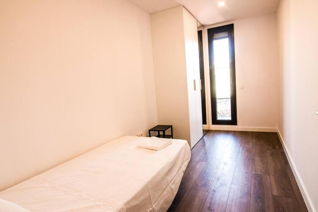 4-1 Apartamento de diseño en el centro de Reus photo 3