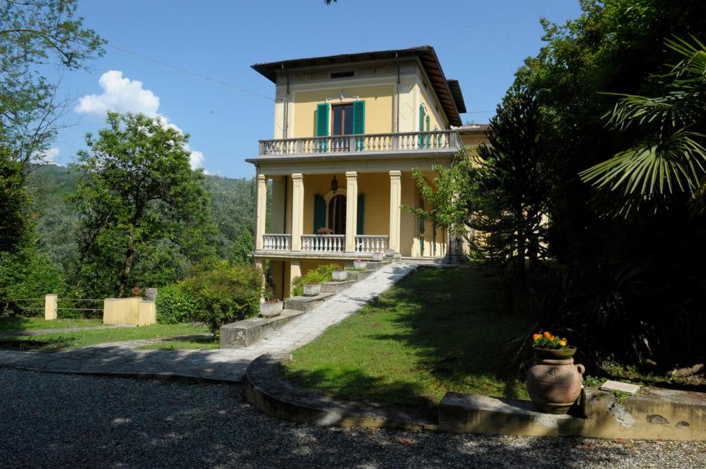 Villa Pieroni - Barga photo 2