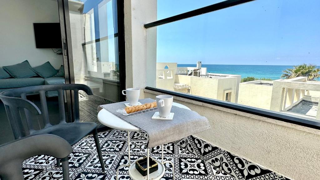 GW945 Gugel Waves Amazing Seaview Apartments photo 1