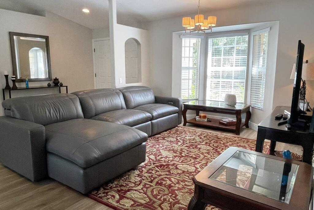 Bernice 3bd2bth With Heated Pool Near Siesta Key! photo 4