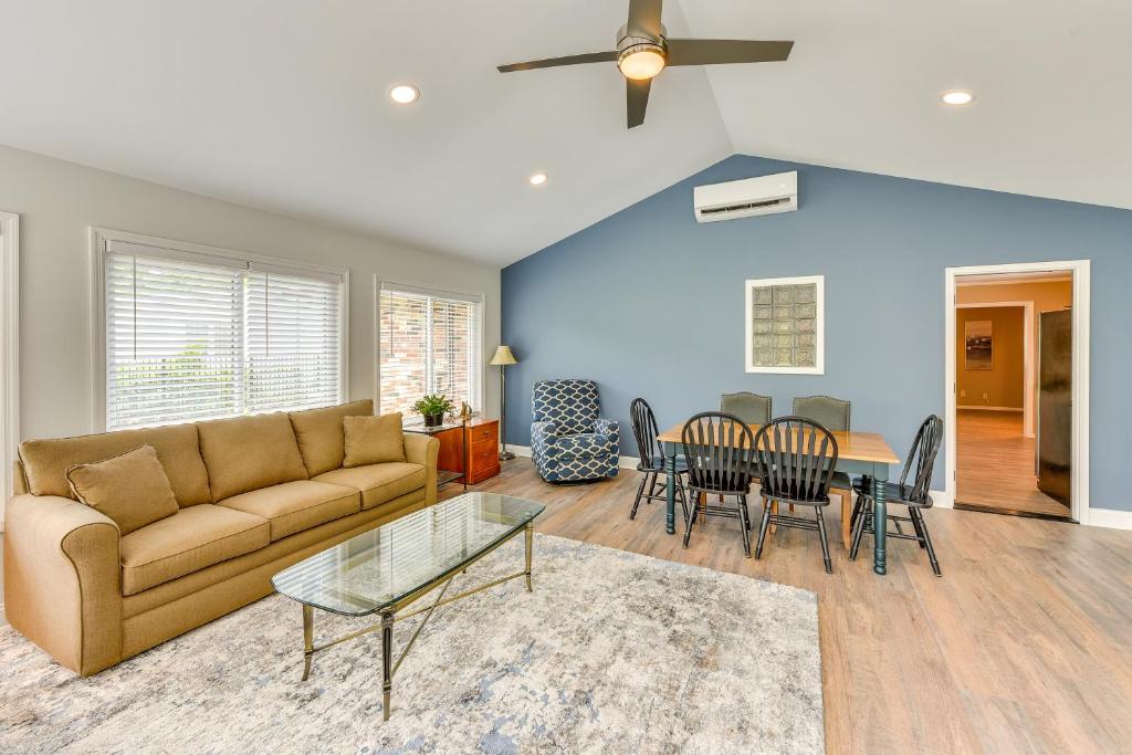Charming Bluffton Vacation Home with Smart TVs! photo 1