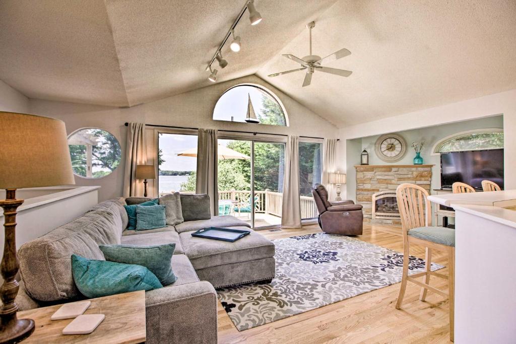 Scenic Smith Mountain Lake Getaway with Deck and Dock! photo 2