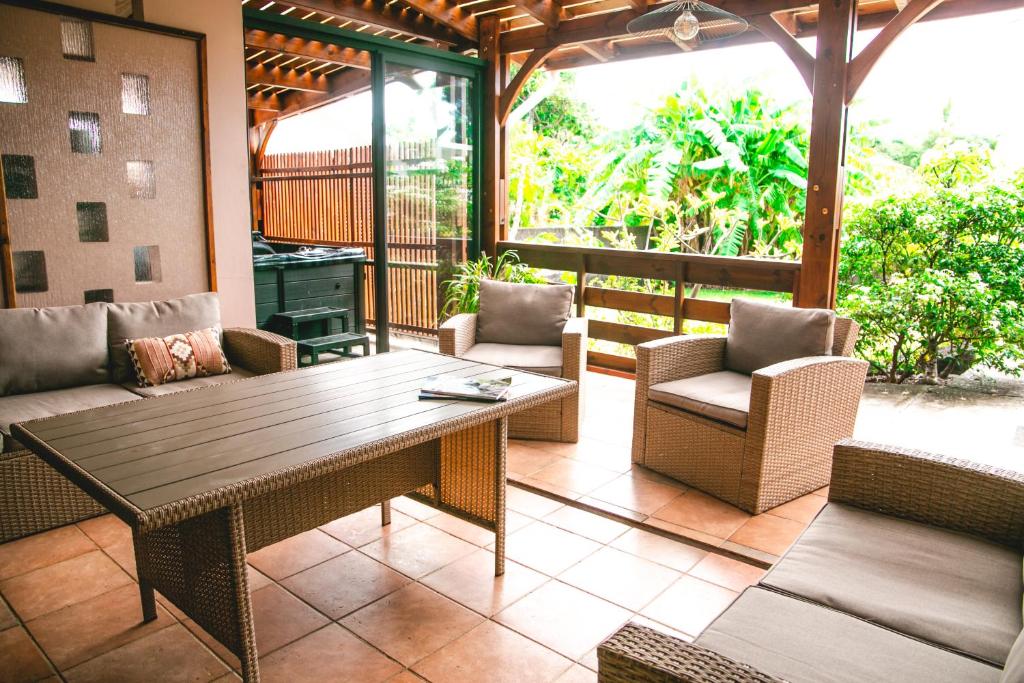 Villa Le Colonial Zen - T4 à 5 mn Aéroport photo 3