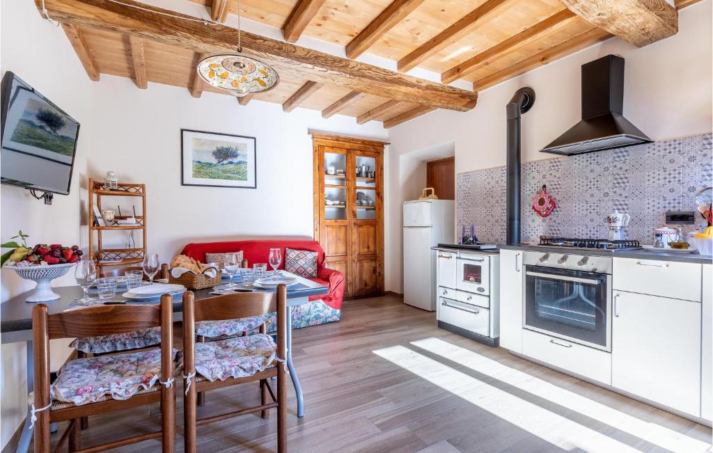 Beautiful Home In Volegno With Wifi And 2 Bedrooms photo 1