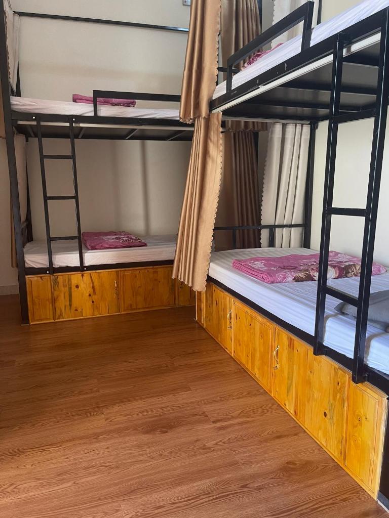 HaGiang Paradise Hostel & Tours