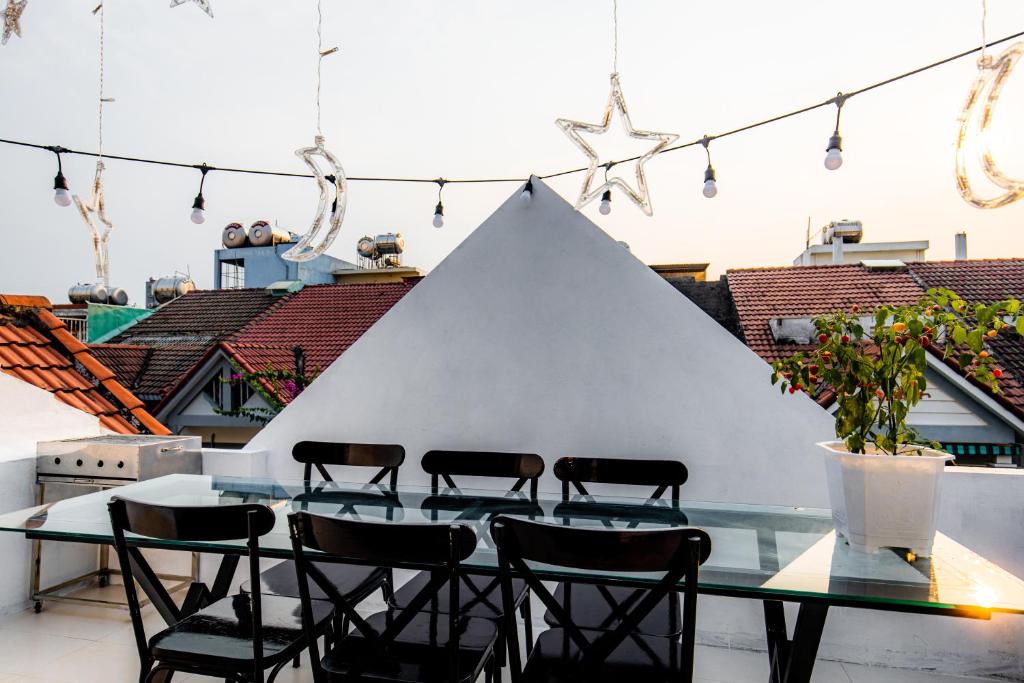 Simple House Near Beach and Night Street