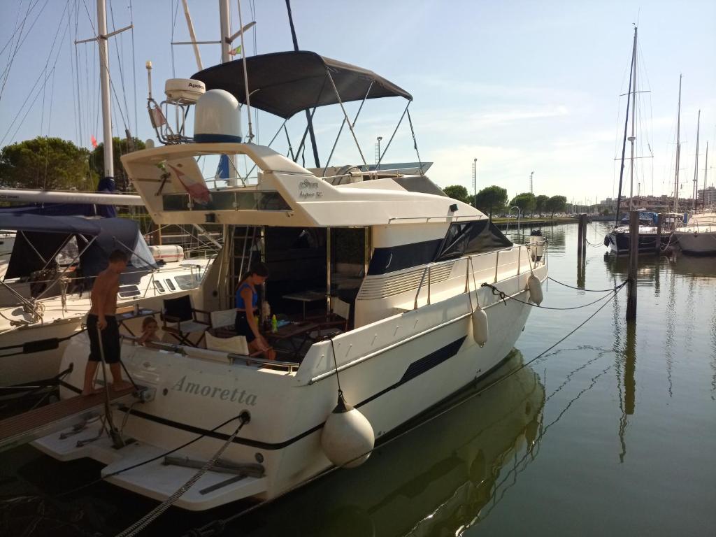 Mobilheim - Hausboot - Motoryacht Ilver Daytona 40 -Amoretta-