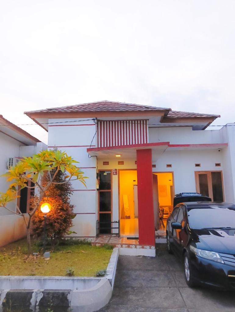 Sleep House Cirebon Homestay photo 1