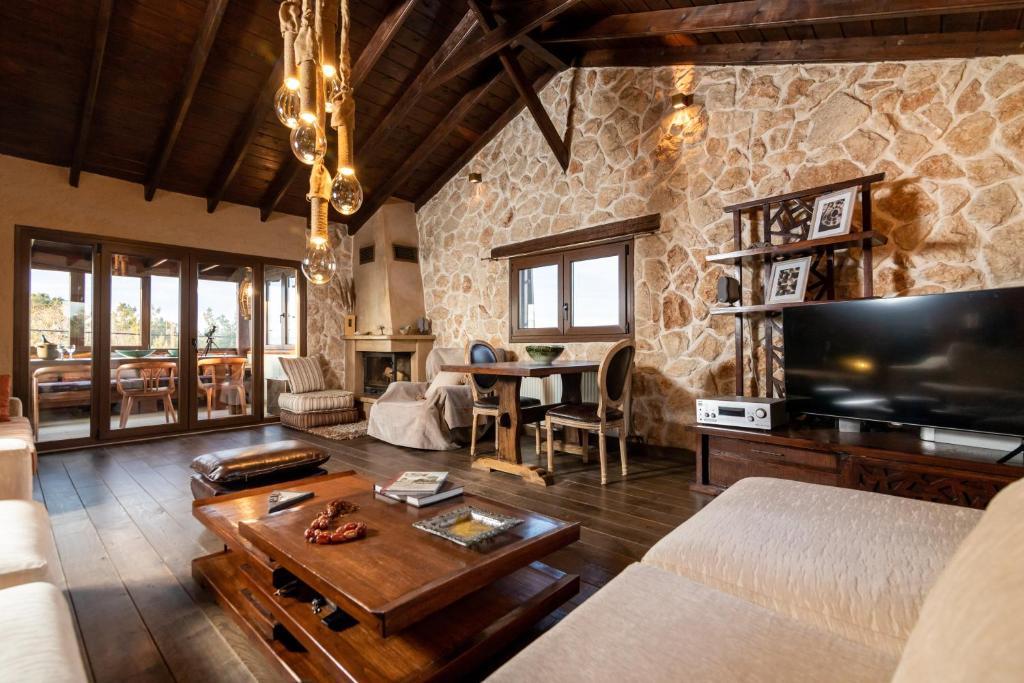 F & B Collection - St Triada for 8 - Villa Niki - Tap to explore photos