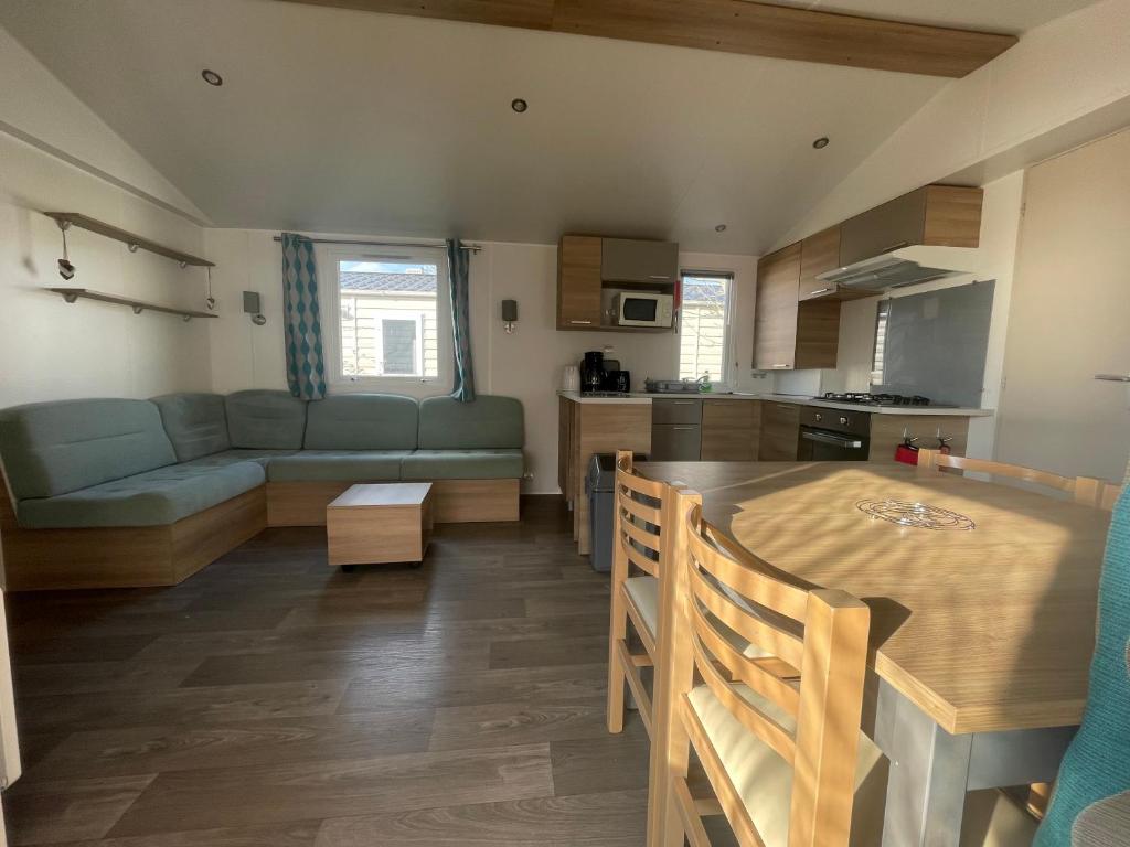 Mobil home luxe 8 personnes avec wifi photo 3