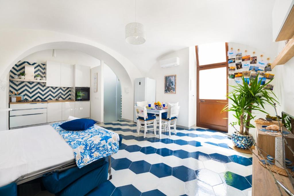 Appartamento luminoso e romantico ANyMA