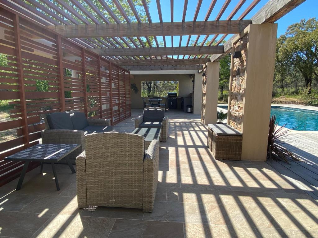 Magnifique villa avec piscine au coeur des vignes photo 4