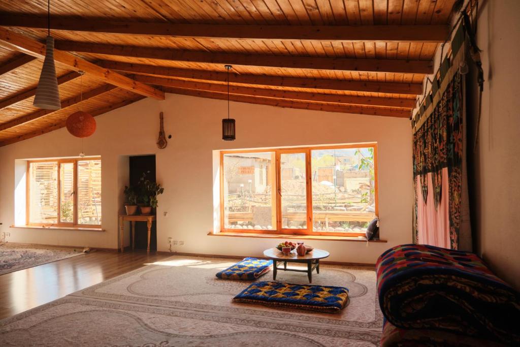 Guest House Altyn Oimok photo 1