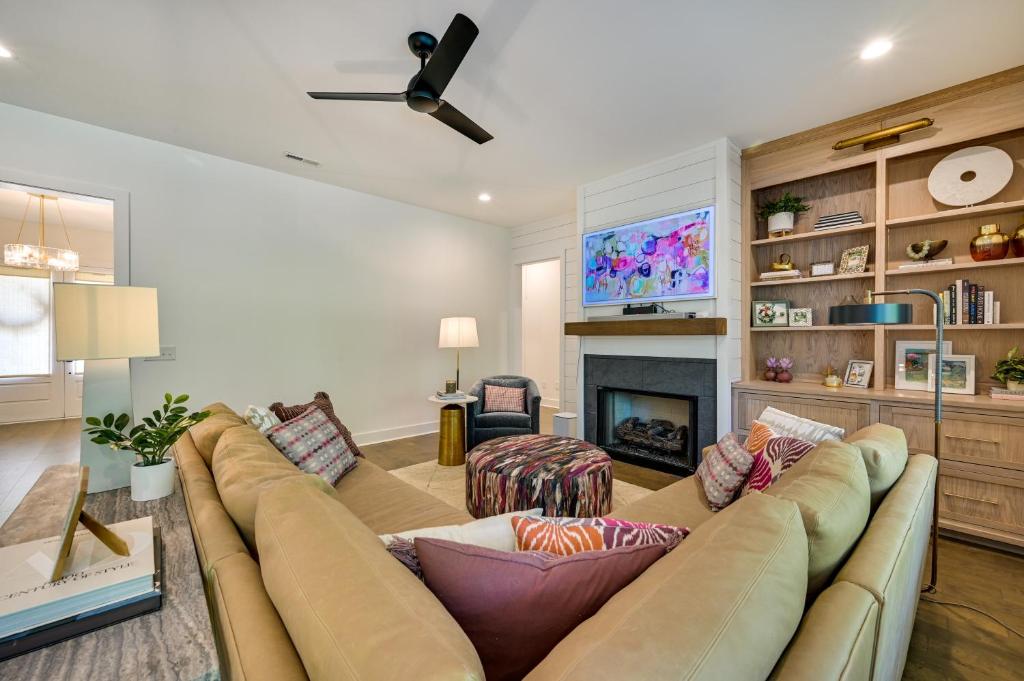 Clemson Home Near Memorial Stadium, Lake Hartwell! photo 4