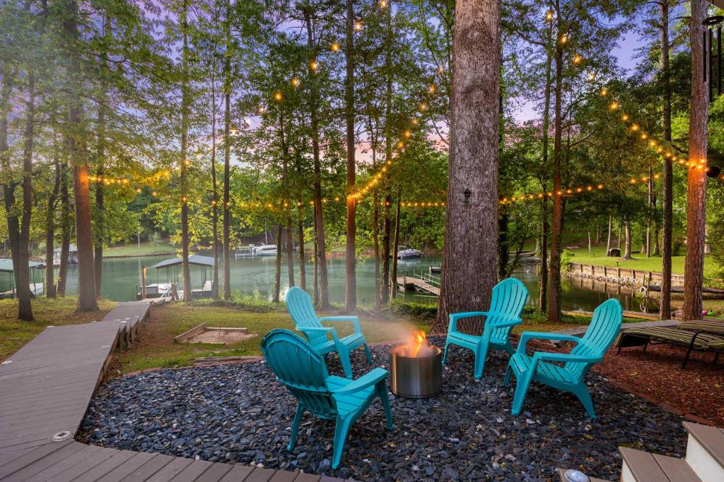 Lake Hartwell Vacation Rental with Boat Dock and Slip! photo 2