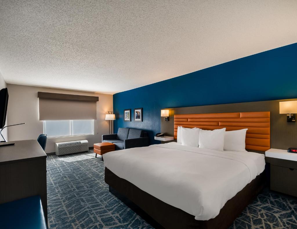Comfort Inn Falls Church - Tysons Corner photo 4
