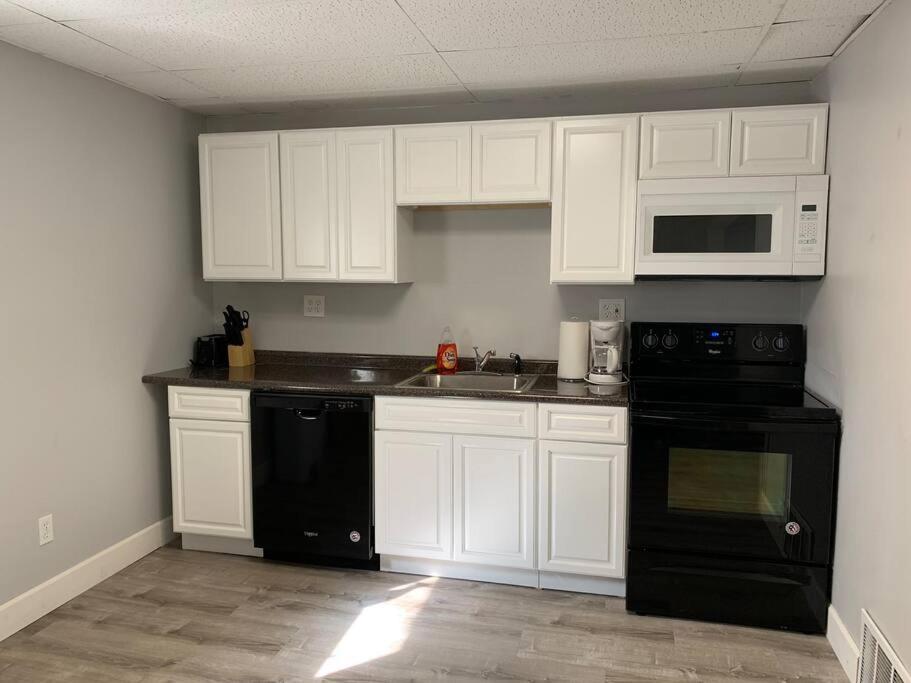 Entire Condo Minutes from Niagara Falls (USA) photo 4