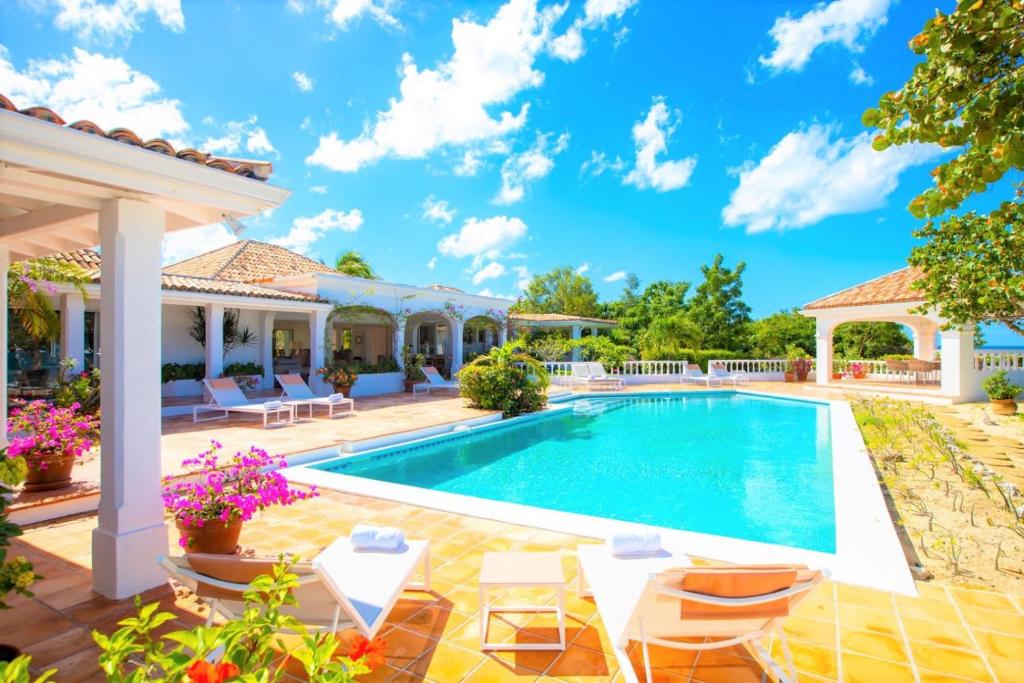 Villa Riviera photo 2