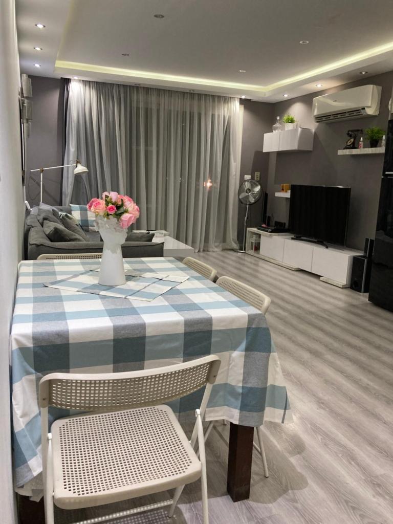 Modern apartment photo 2