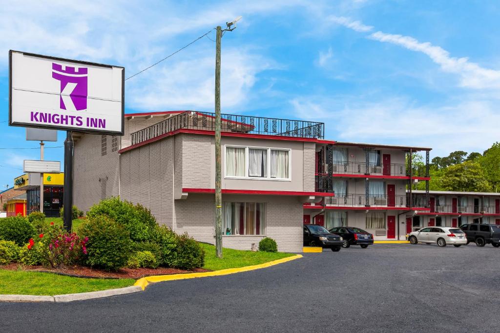 Knights Inn Fayetteville image