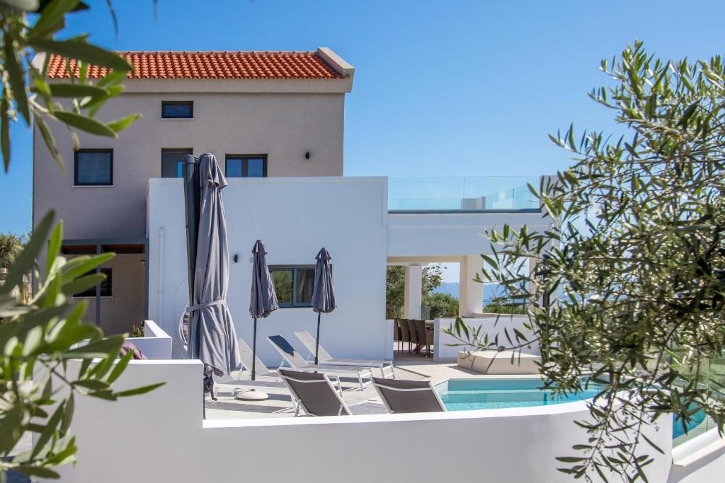 Casa Galatas photo 2