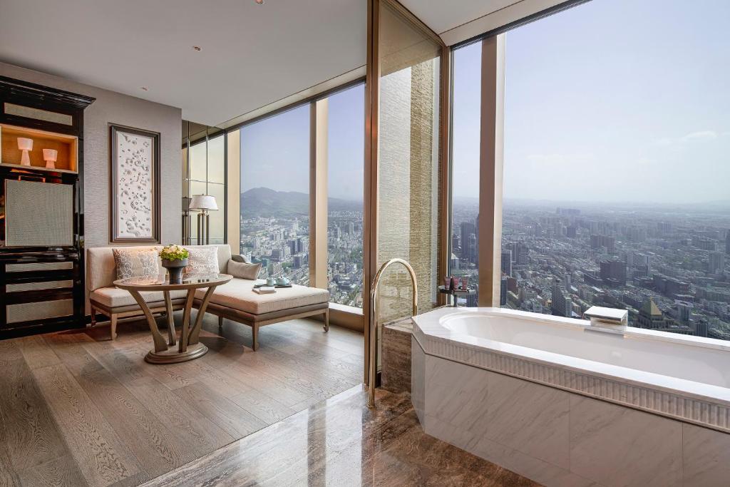 The Ritz-Carlton, Nanjing photo 4