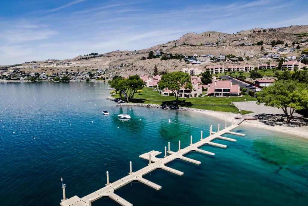 Lake Chelan Shores Picture Perfect 11 to 6 photo 4