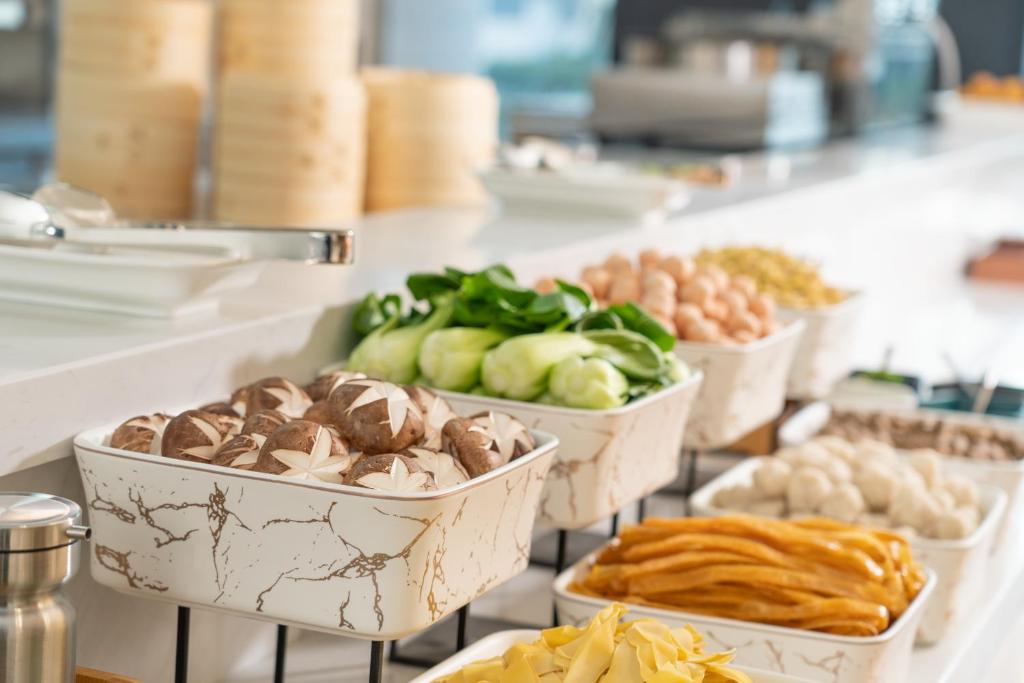 Holiday Inn Express Qingdao Northern West Coast, an IHG Hotel photo 1