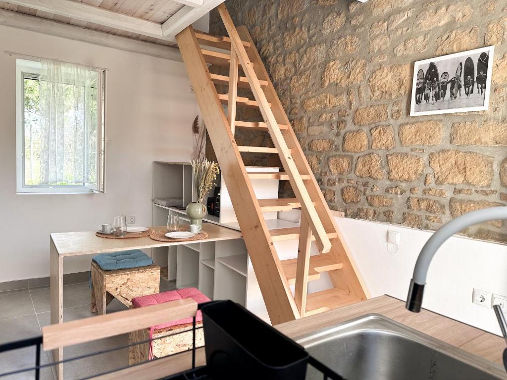 Surf-themed stone house at Kalliopi 2 photo 2