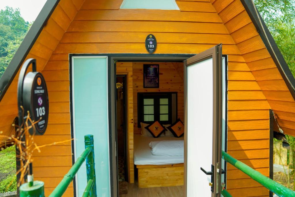 Villa Cánh Cam