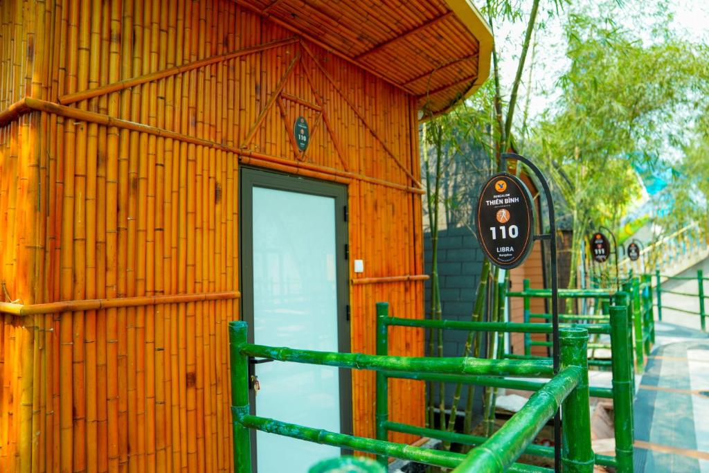 Villa Cánh Cam