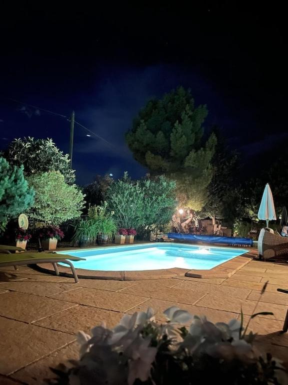 Maison d'Izzy, villa with private swimming pool and outdoor kitchen photo 2
