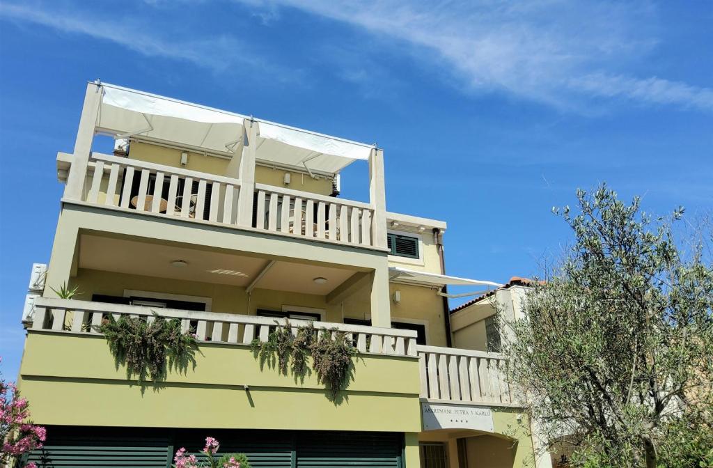 Apartments Petra i Karlo photo 4