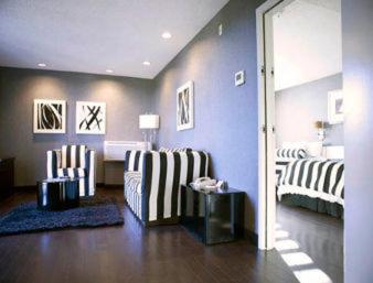 Сьюит (Loft King Suite - Non-Smoking), Ramada Plaza by Wyndham West Hollywood Hotel & Suites