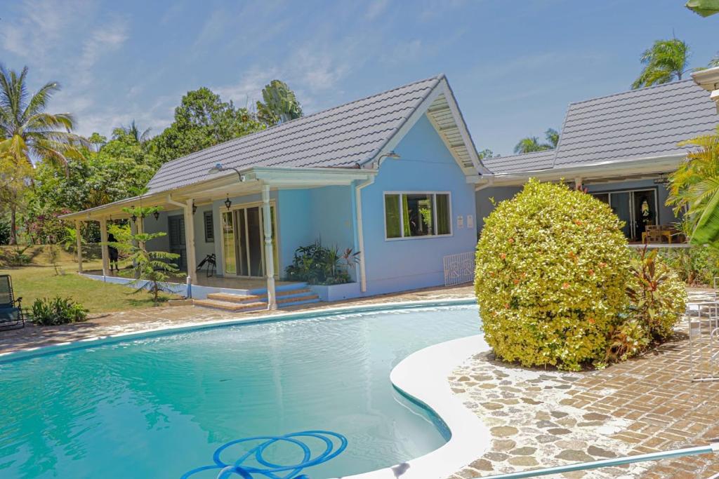 Seven Palms Villa