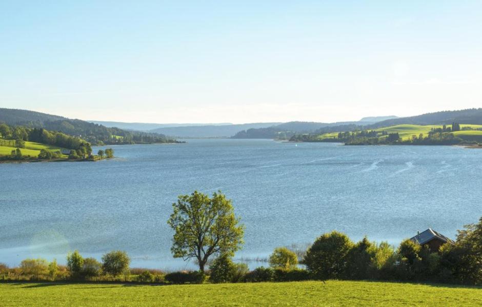 Appartement 4-6 personnes, vue lac photo 1