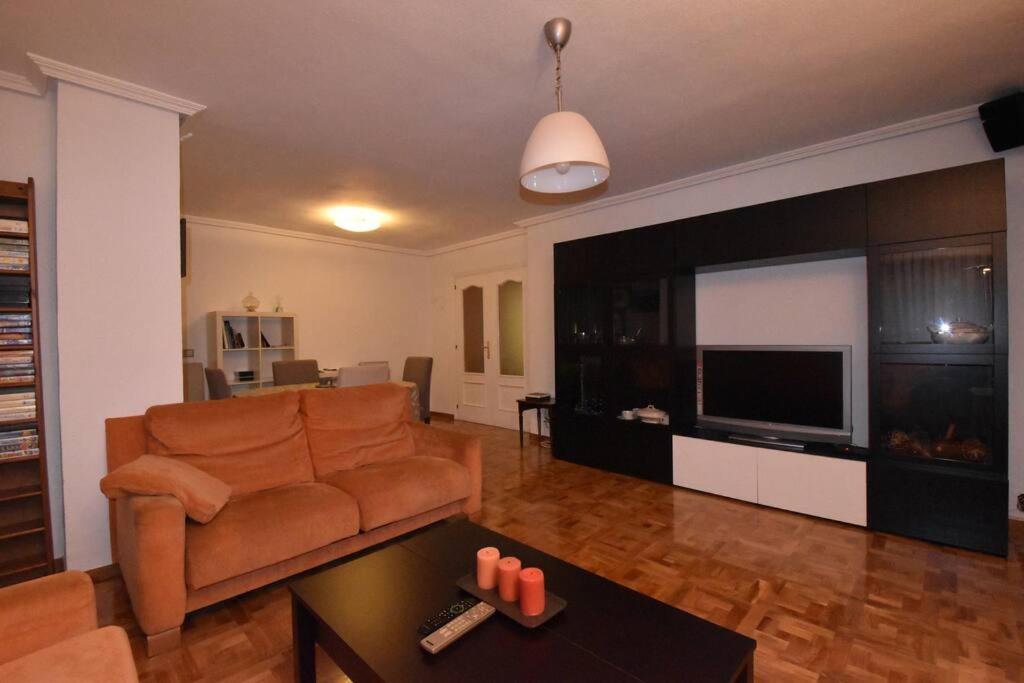 Apartamento LEKKER&VIDA céntrico, garaje Registro VUT-47-36 photo 1