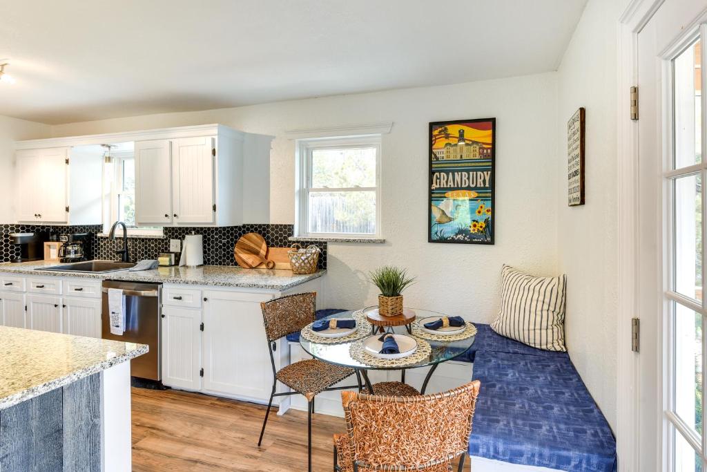 Texas Vacation Rental with Lake Granbury Views! photo 1